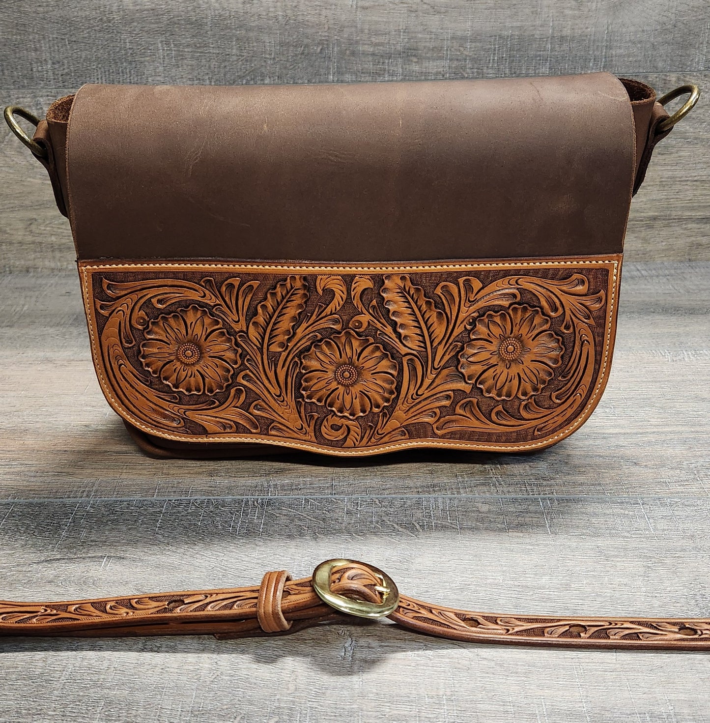 Woman's Leather Purse/Handbag with Floral Tooling in a Medium Brown Finish